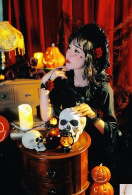 Rosa Strega Chi Bai(32P)