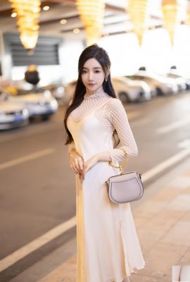 Wang Xinyao – calze bianche (120P)