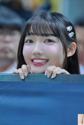 La giovane ragazza dagli occhi grandi “Shao Yan yenyen” ha una figura aggraziata e bella che fa sentire le persone energiche (10P)