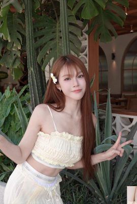 Le curve perfette di “Dolly” sono elegantemente visualizzate (10P)