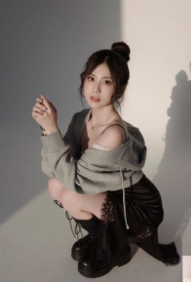 La dea “Wang Ruyin” ha grandi occhi acquosi, pieni di elettricità e un senso d'amore (10P)