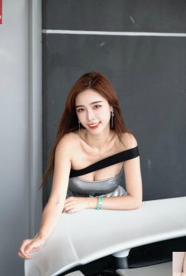 “Qiu Shushu” è in ottima forma! Le curve complete sono super attraenti (10P)