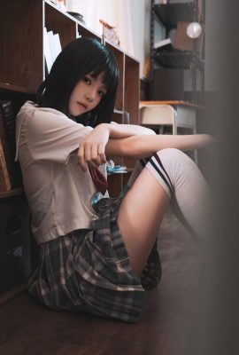 Sakura Tao Meow – Acqua morta in classe (48P)